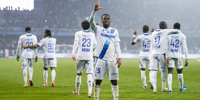 Liga Prancis 2024-2025: Auxerre 3-0 Brest