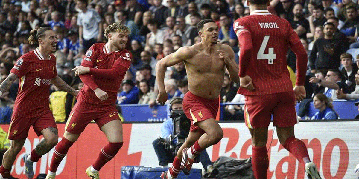 Dapat Cemoohan di Anfield, Arne Slot Tetap Percaya Penuh pada Alexander-Arnold!